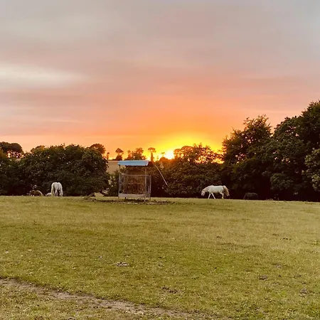 Apartment Escapade Dans Un Ranch Le Sourn